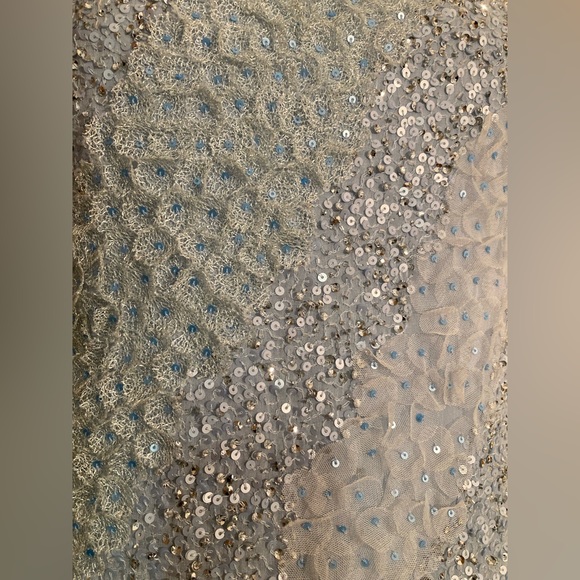 European designer light blue dress, embroidered with silver and blue sequins - Picture 4 of 6